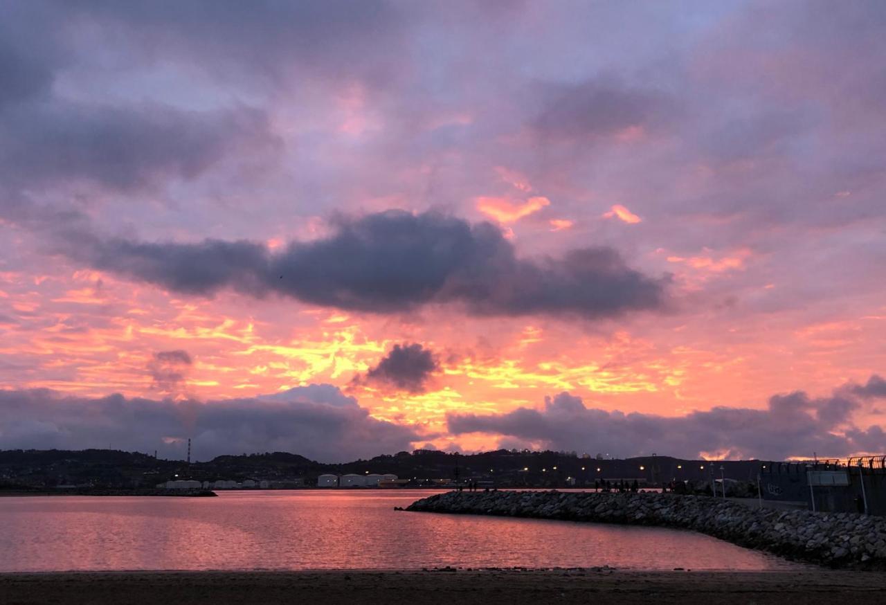 Alojamientos Muelle De 希洪 外观 照片
